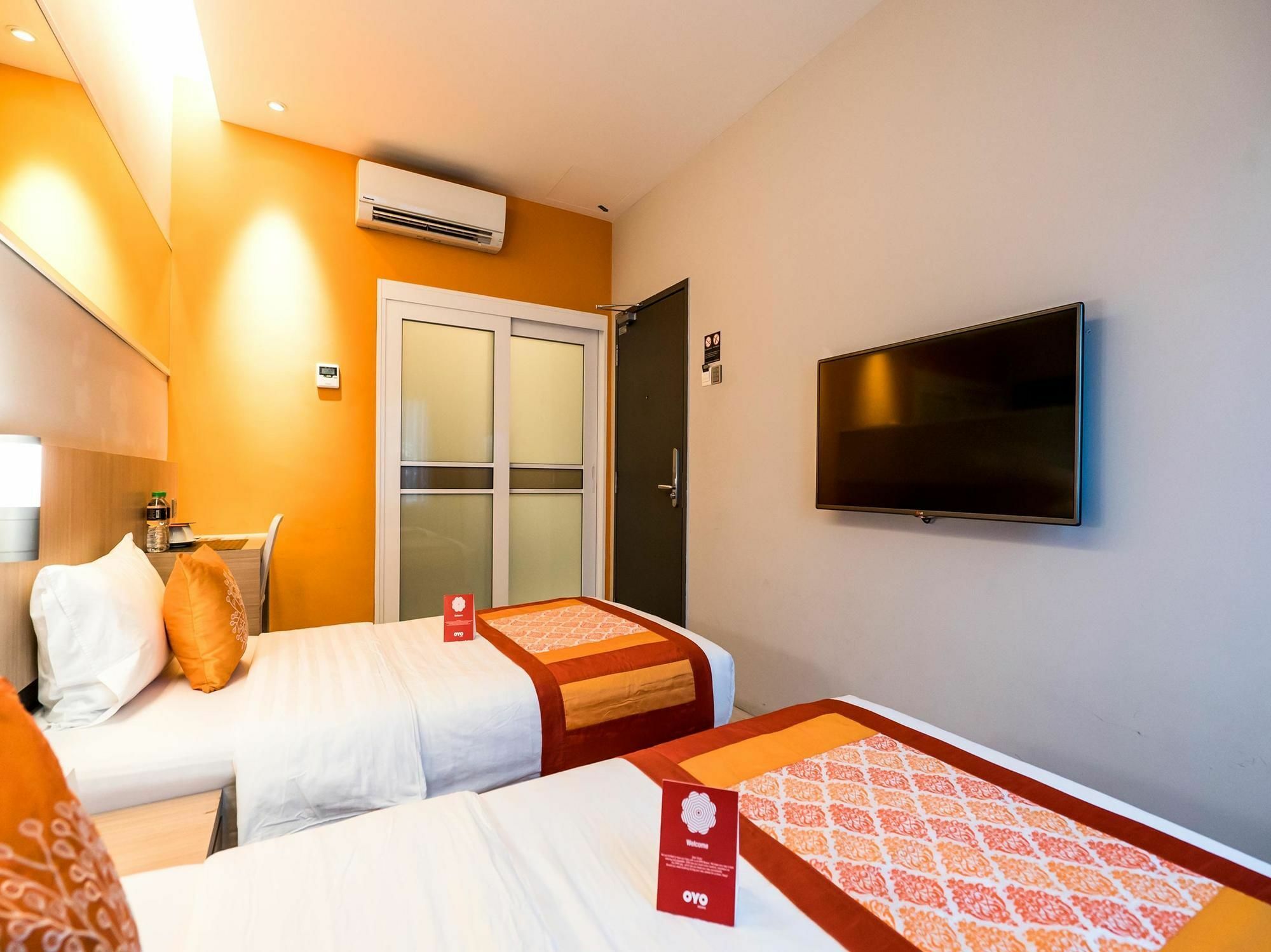Oyo 279 Orange Premier Hotel Kuala Lumpur Esterno foto